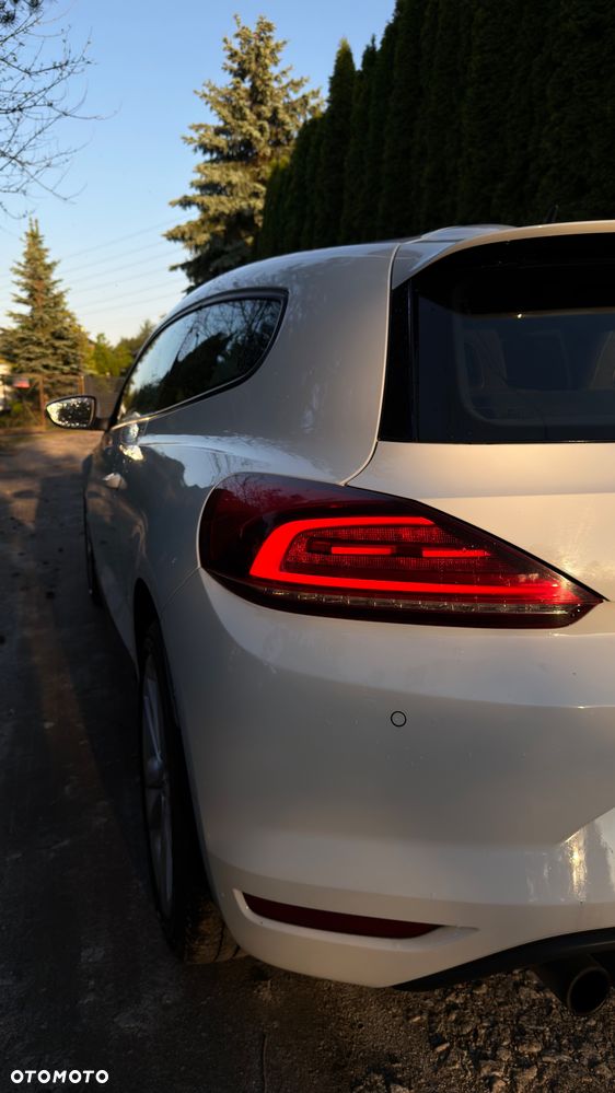 Volkswagen Scirocco 2.0 TSI BMT - 11