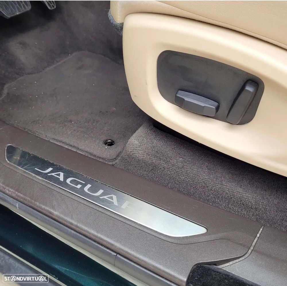 Jaguar F-Pace 2.0 i4D Prestige AWD Aut. - 9