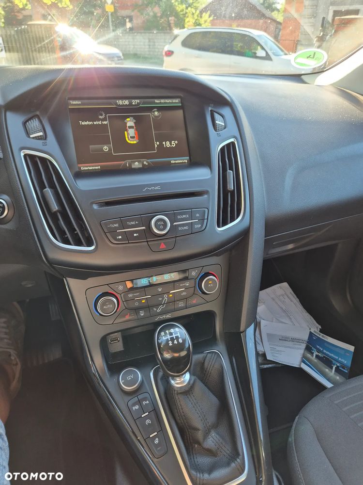 Ford Focus 1.5 TDCi DPF Start-Stopp-System Titanium - 23