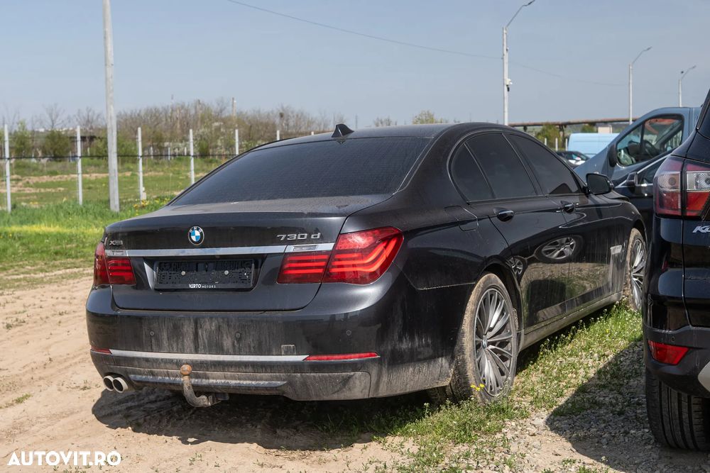 BMW Seria 7 730d xDrive - 27