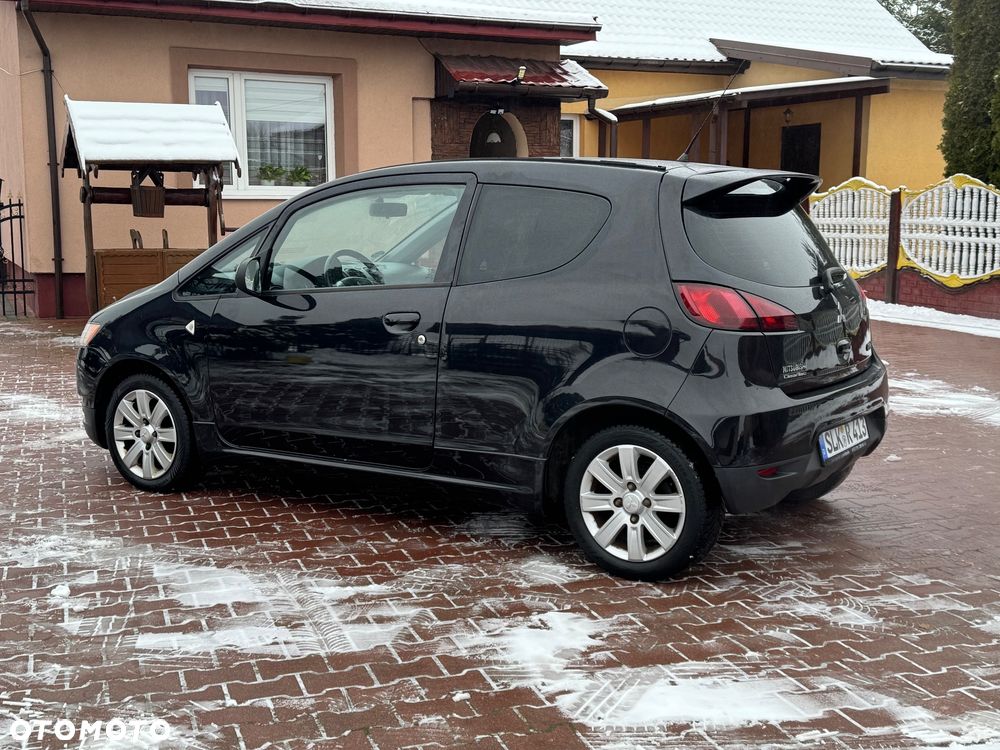 Mitsubishi Colt - 24