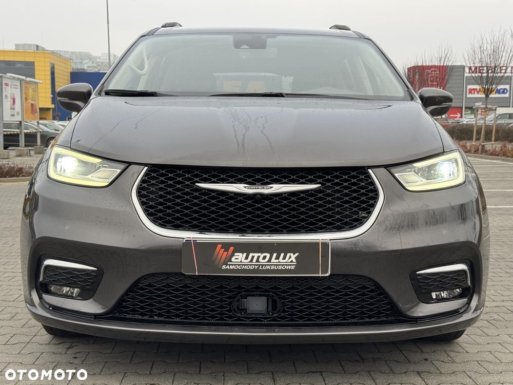 Chrysler Pacifica - 9