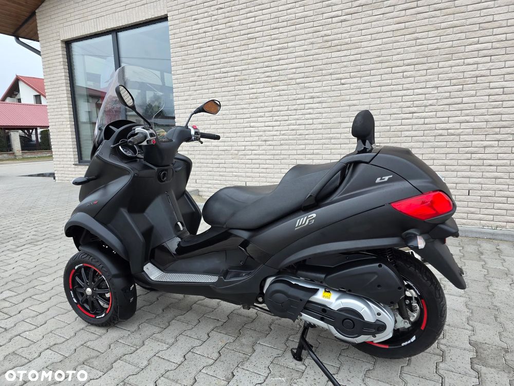Piaggio MP-3 - 5