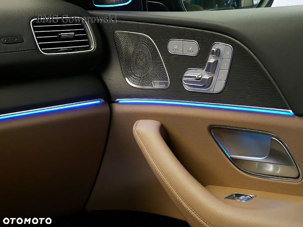 Mercedes-Benz GLS - 22