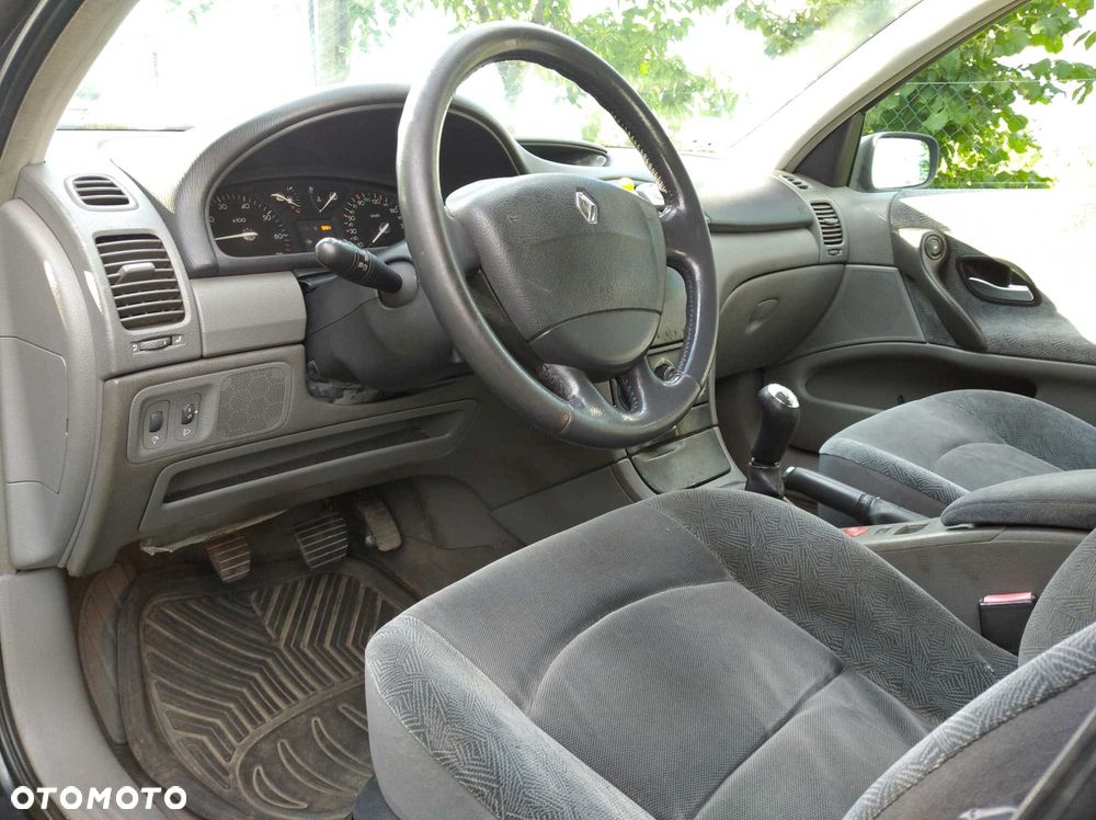 Renault Laguna - 7
