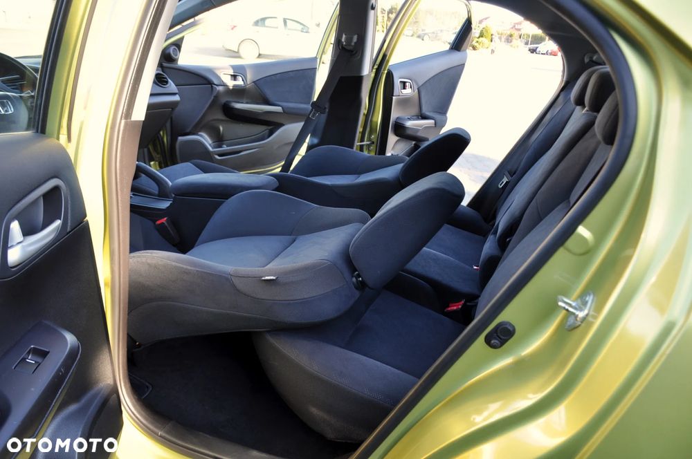 Honda Civic 1.4 i-VTEC - 32