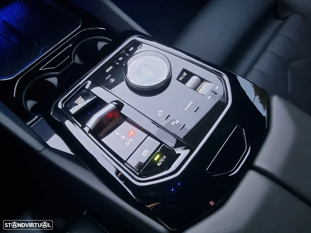 BMW 530 e Pack Desportivo M Pro - 9