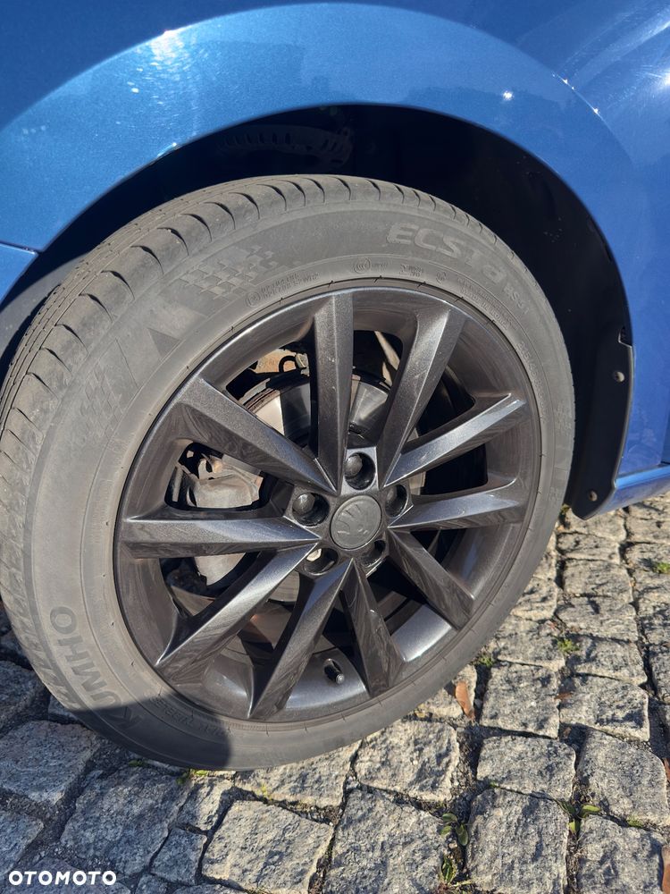 Skoda Fabia 1.0 TSI Style Color - 13