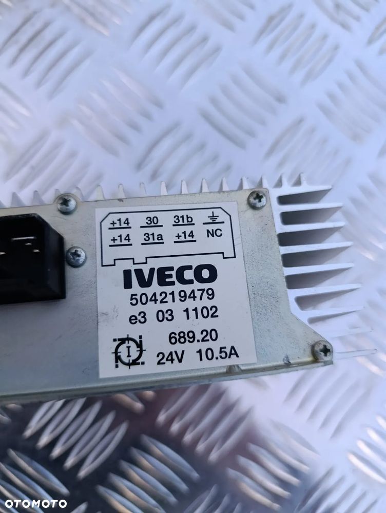 PRZETWORNICA REGULATOR NAPIĘCIA IVECO EUROCARGO STRALIS TRAKKER 504219479 - 2