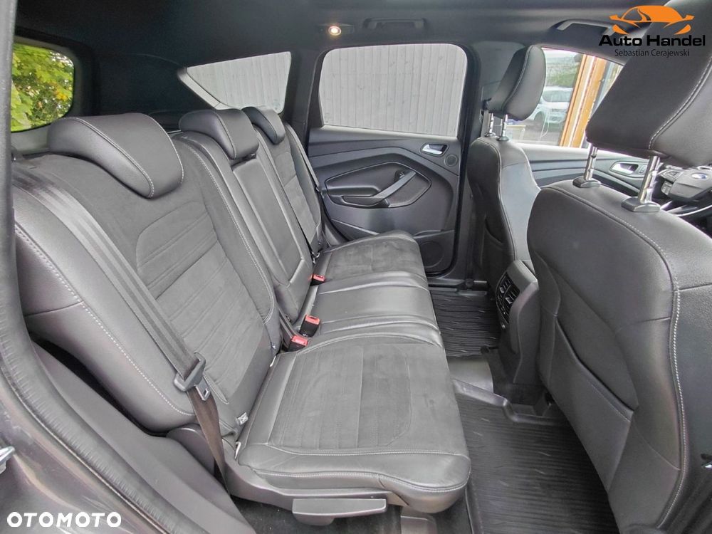 Ford Kuga 2.0 TDCi 4x4 ST-Line - 41