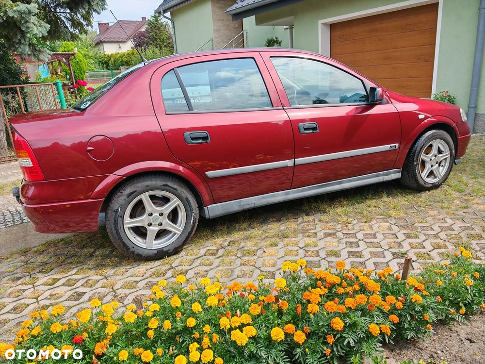 Opel Astra 1.4 Club - 5