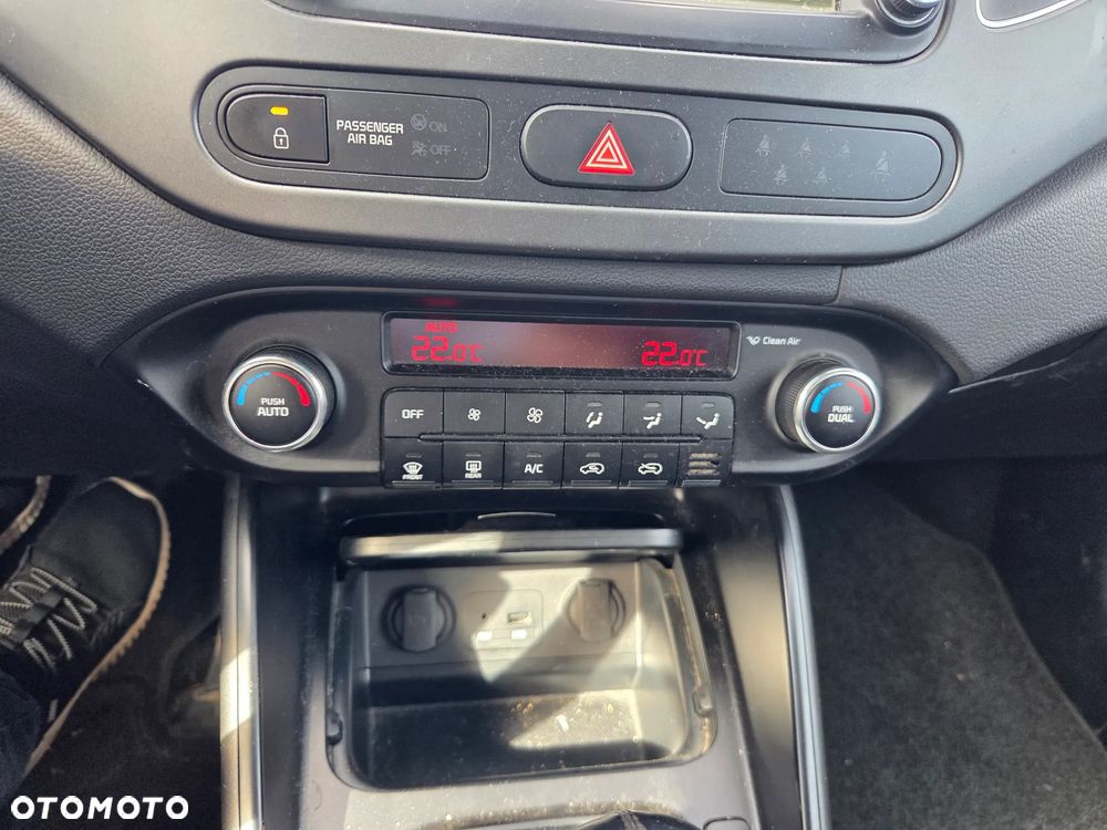 Kia Carens 1.6 GDI L 7os - 14
