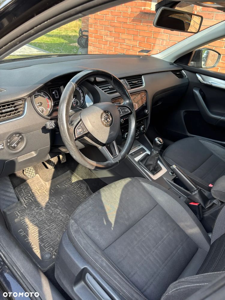 Skoda Octavia 1.4 TSI Ambition - 12