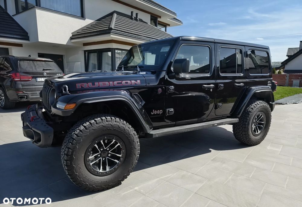 Jeep Wrangler - 1