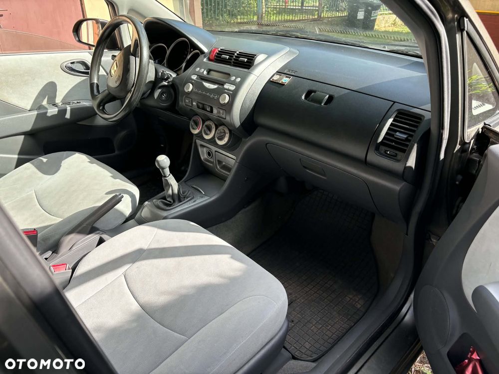 Honda City 1.4 Comfort - 12