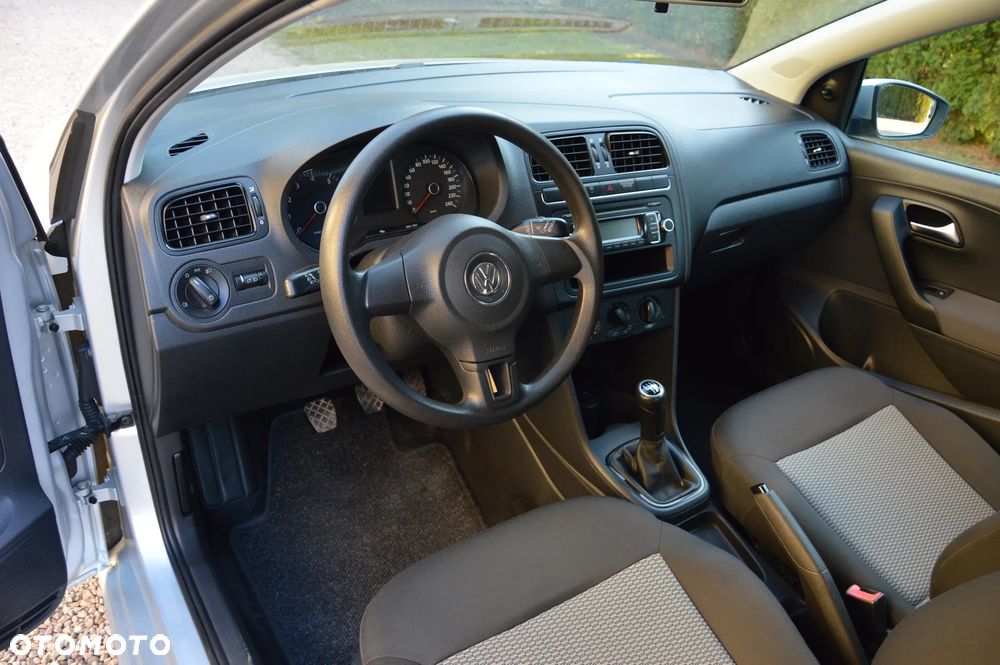Volkswagen Polo - 14