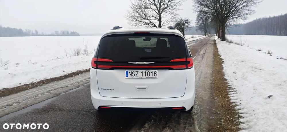 Chrysler Pacifica - 7