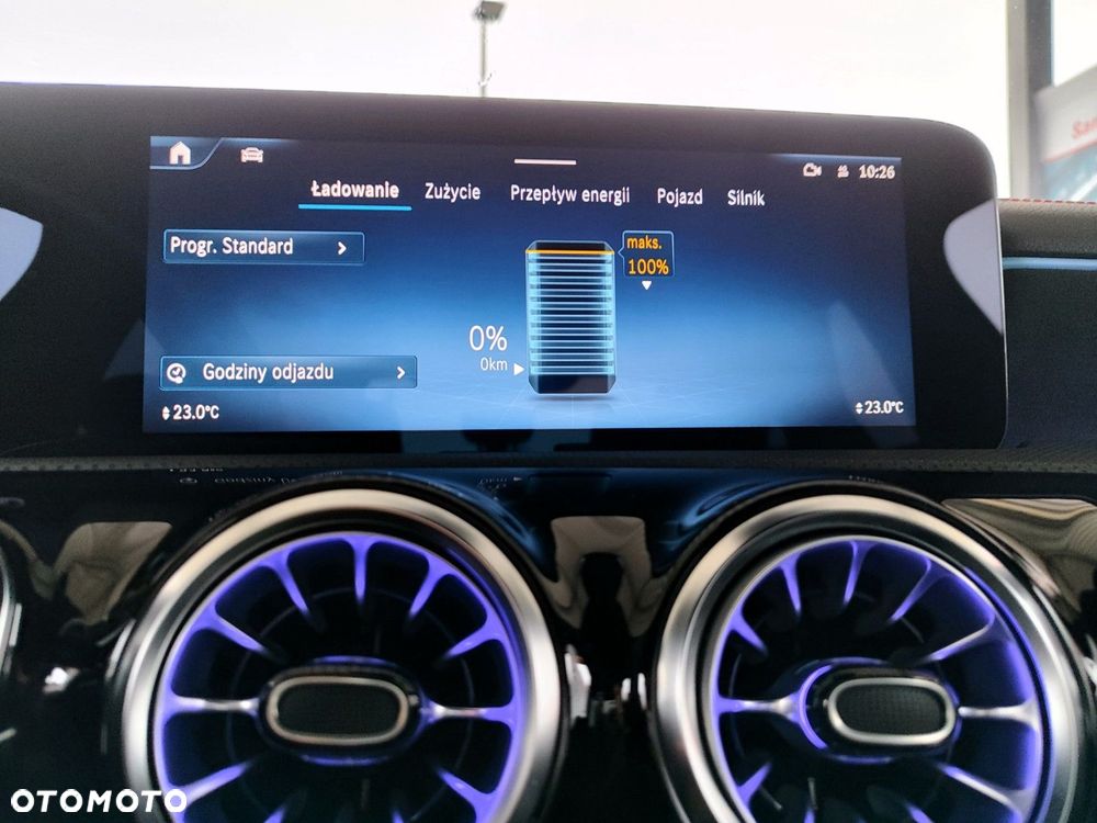 Mercedes-Benz CLA - 31