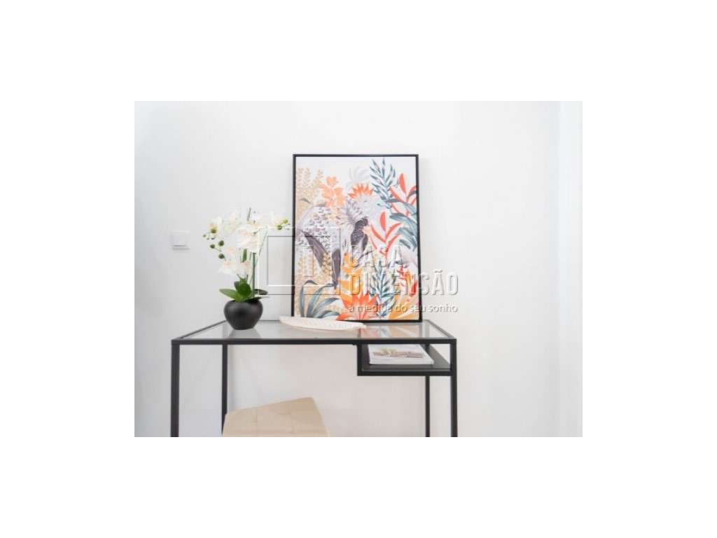 Apartamento de tipologia T3 com varanda, mobilado e equipado em Ben... - Grande imagem: 2/36