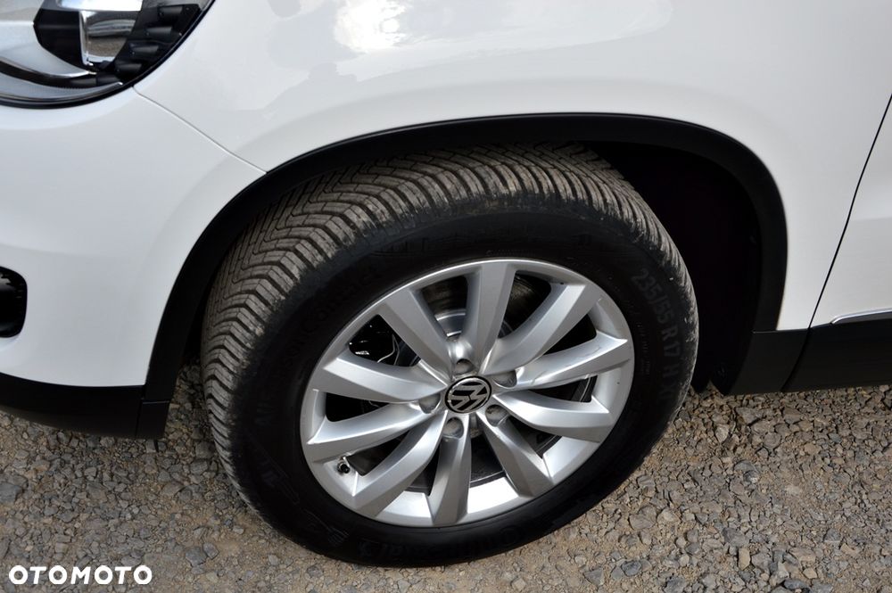 Volkswagen Tiguan - 33