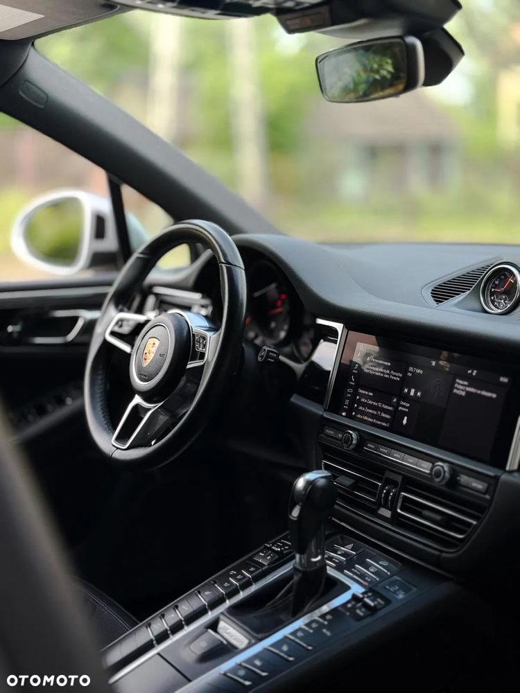 Porsche Macan Standard - 3