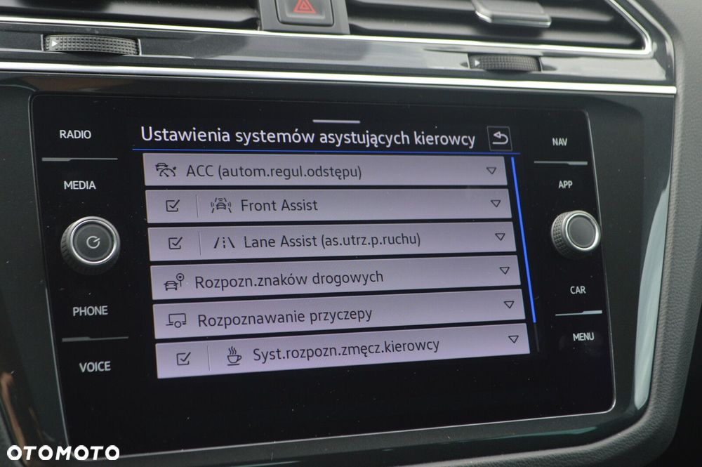 Volkswagen Tiguan 2.0 TDI SCR 4Mot Elegance DSG - 26