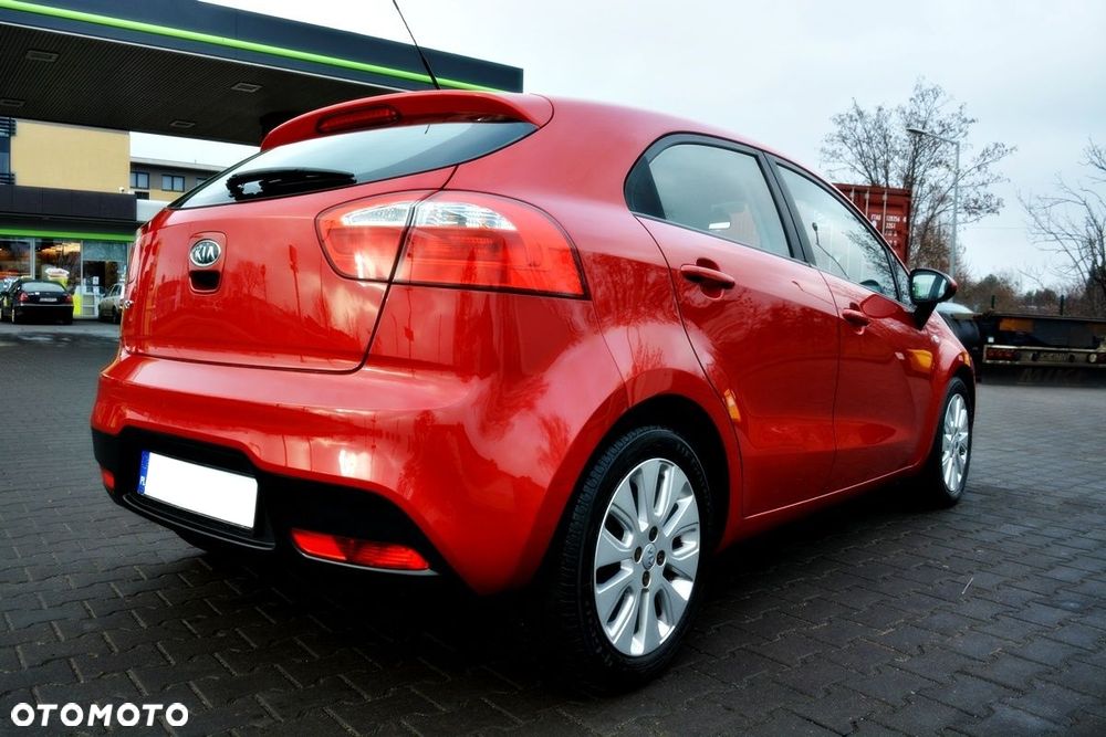 Kia Rio 1.2 Attract - 2