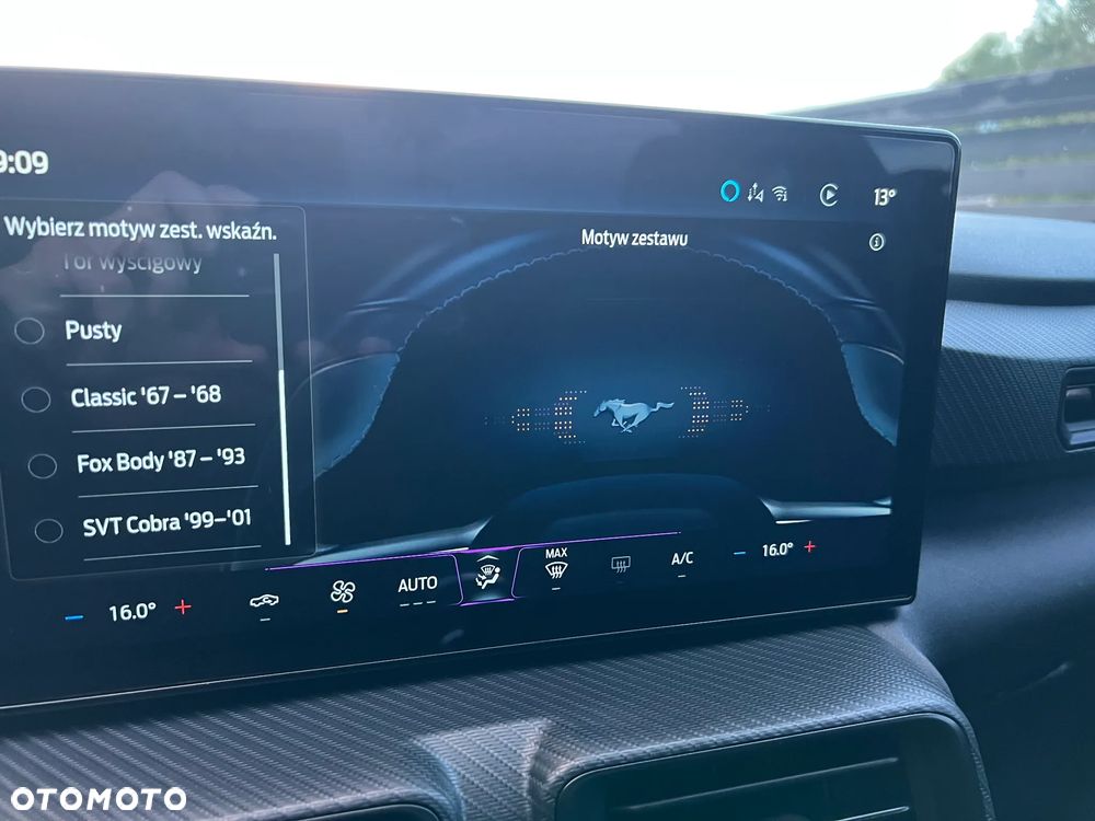 Ford Mustang 2.3 EcoBoost - 33