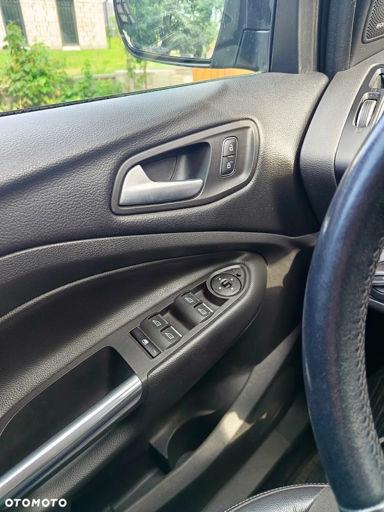 Ford Kuga 1.5 EcoBoost FWD Titanium - 14