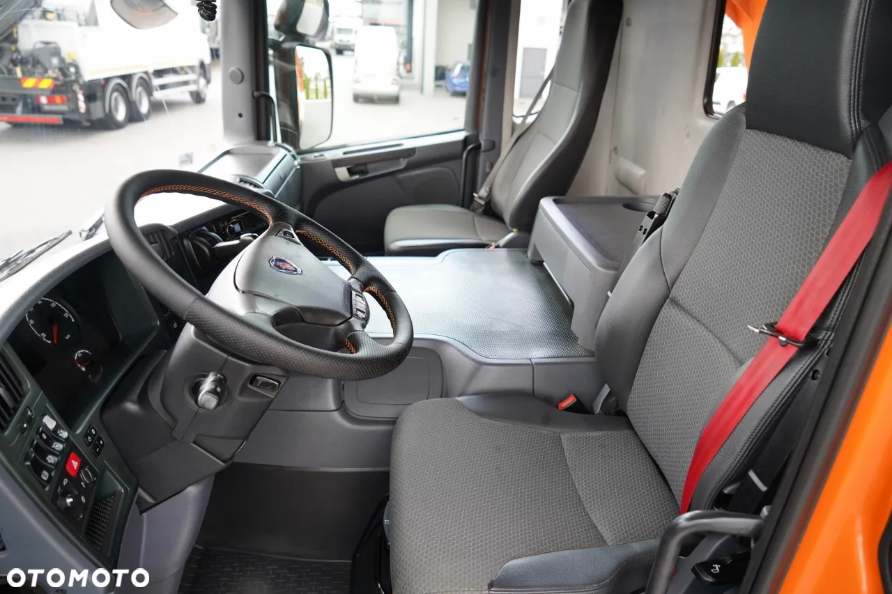 Scania P 410 / 8x4 / WYWROTKA TYLNOZSYPOWA / 21 TON ŁADOWNOŚCI / OPONY 100% - 26