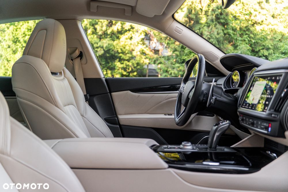 Maserati Levante Q4 GranSport - 33