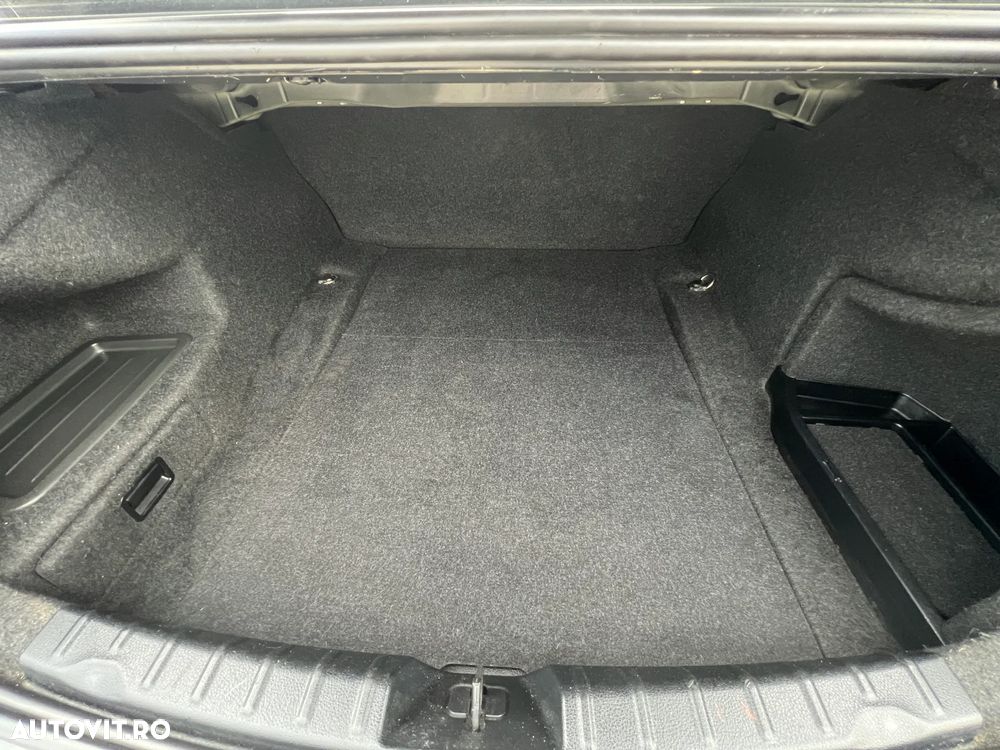 BMW Seria 3 320d - 21