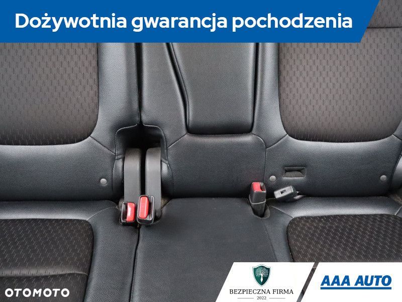 Mitsubishi Outlander - 12