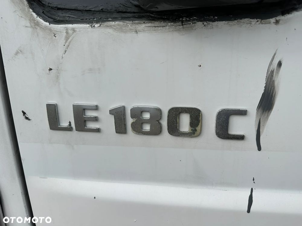 MAN LE 180 C IZOTERMA + WINDA - 7