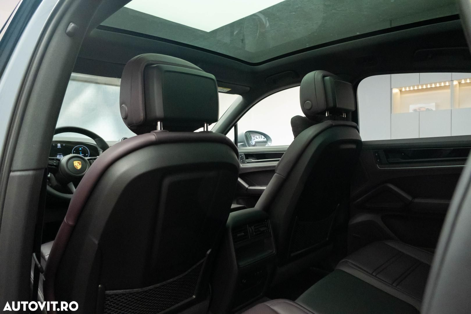 Porsche Cayenne Coupe - 34