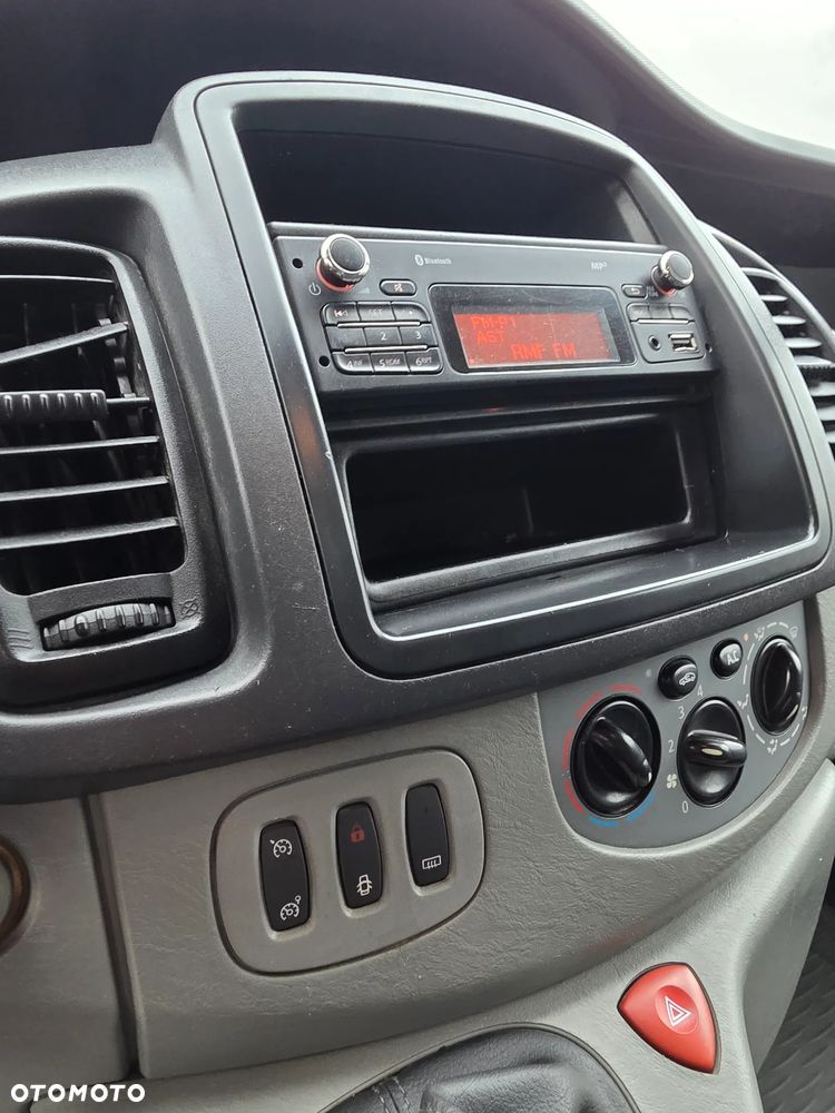 Renault Trafic - 24