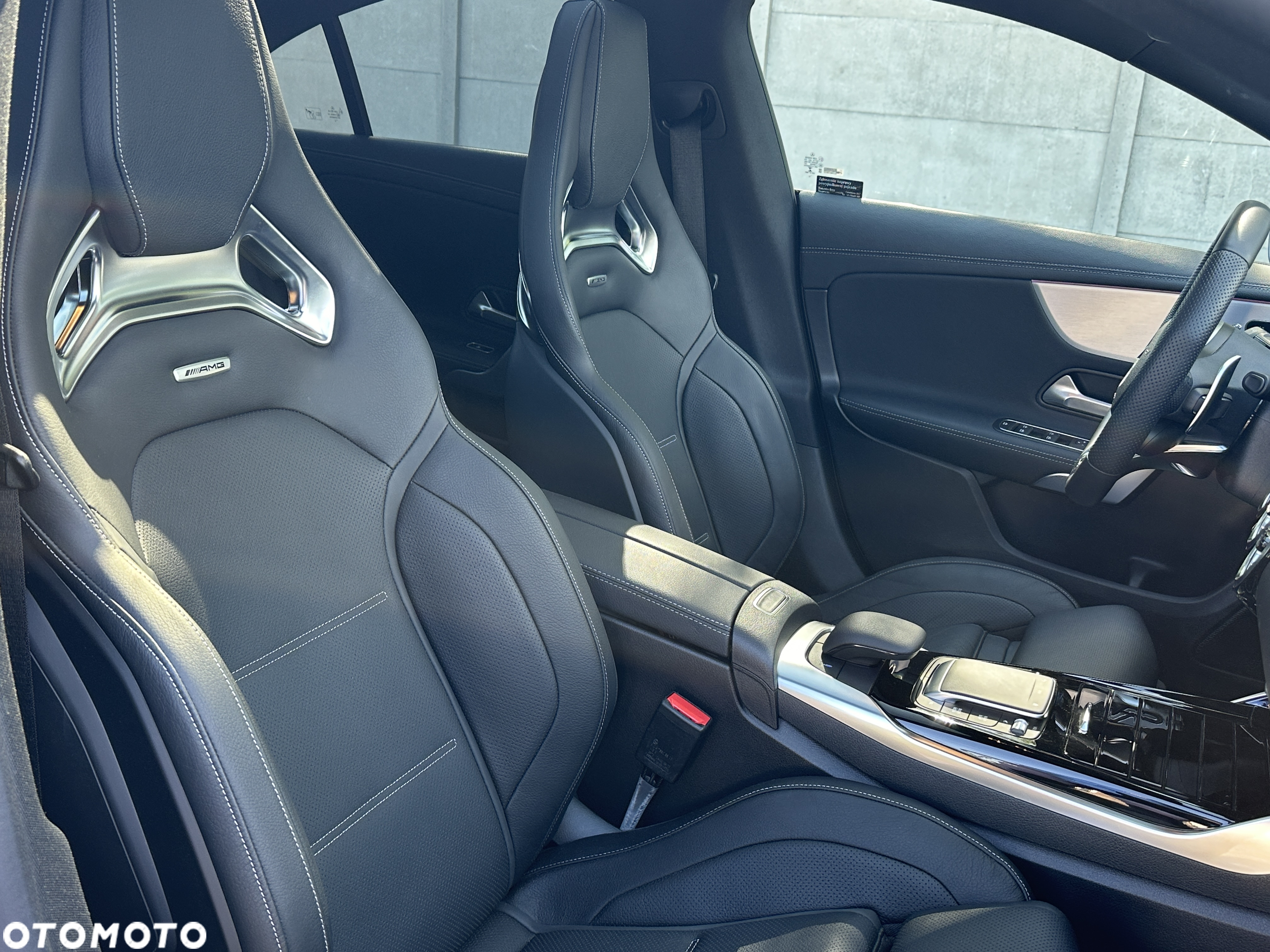 Mercedes-Benz CLA AMG 35 4-Matic 7G-DCT - 7