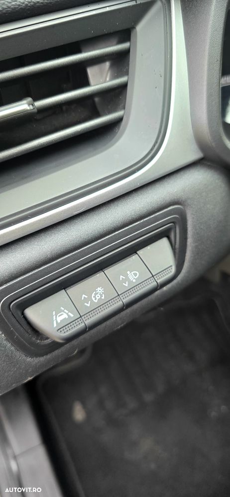 Renault Captur - 19