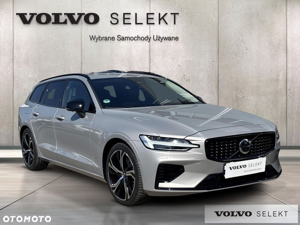 Volvo V60 2025
