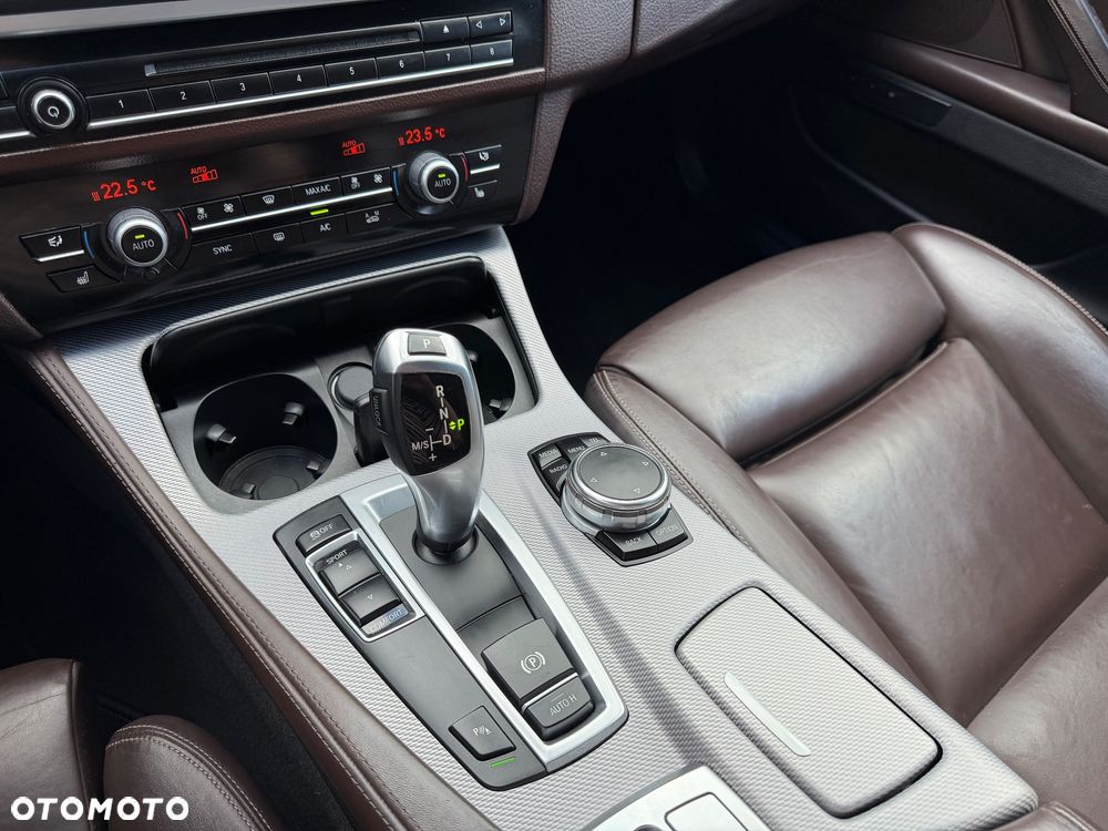 BMW Seria 5 520d M Sport Edition - 40