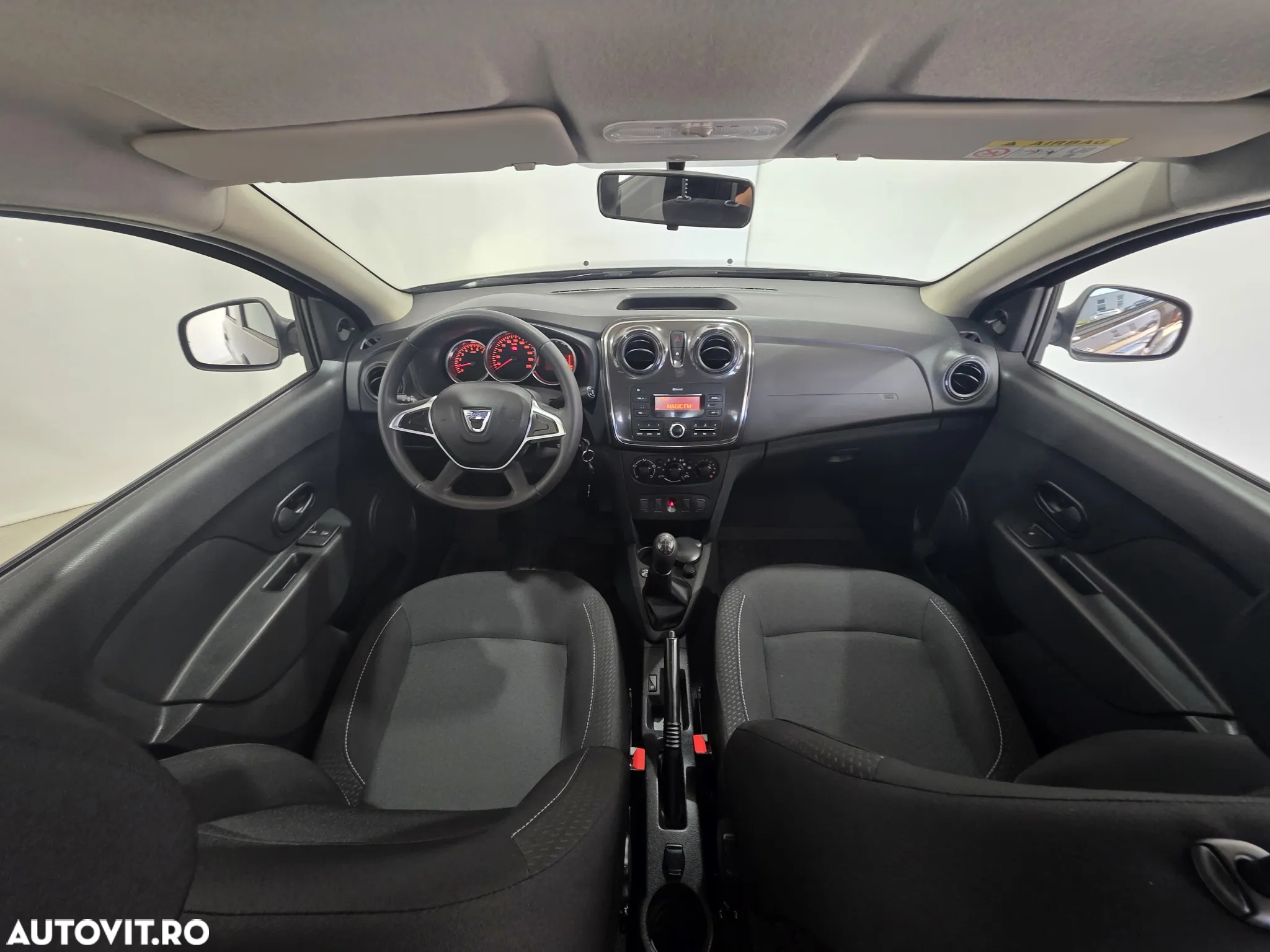 Dacia Logan - 5