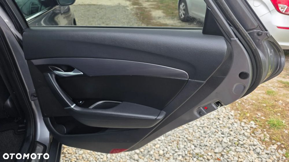 Hyundai i40 Kombi 1.7 CRDi DCT Premium - 24