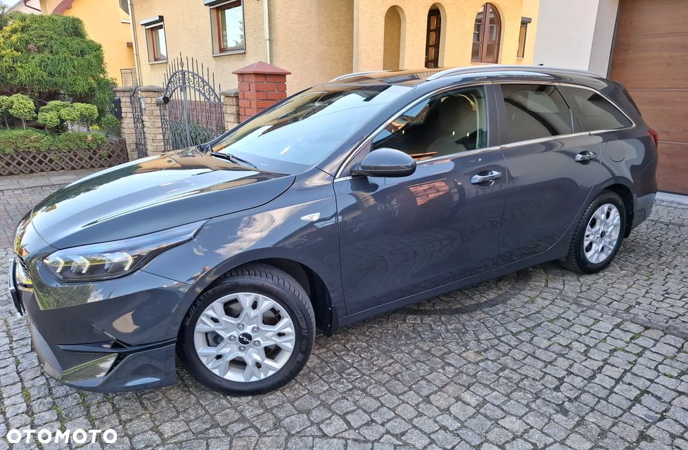 Kia Ceed 1.5 T-GDI M - 4