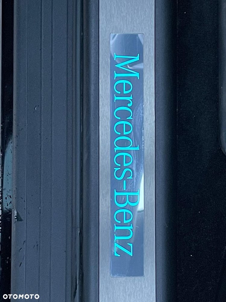 Mercedes-Benz GL 500 4Matic 7G-TRONIC Grand Edition - 15