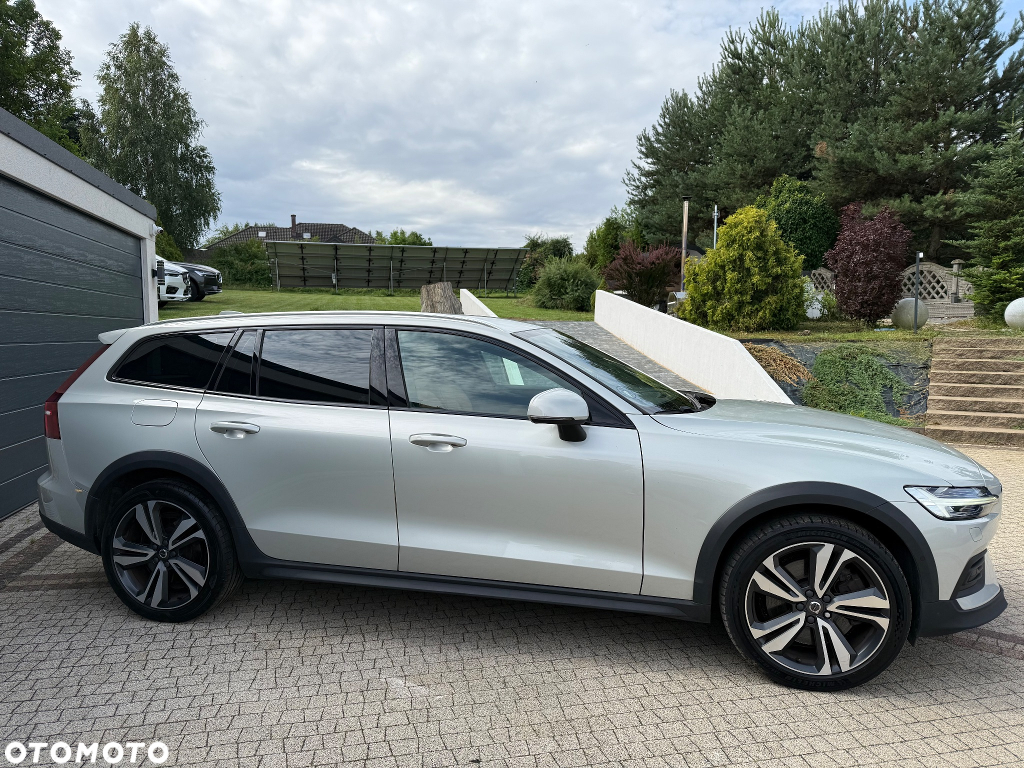 Volvo V60 Cross Country D4 AWD Geartronic Pro - 11