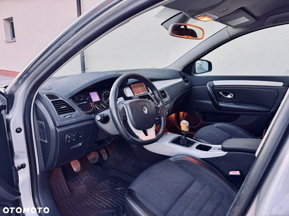 Renault Laguna 2.0 DCi Dynamique - 12