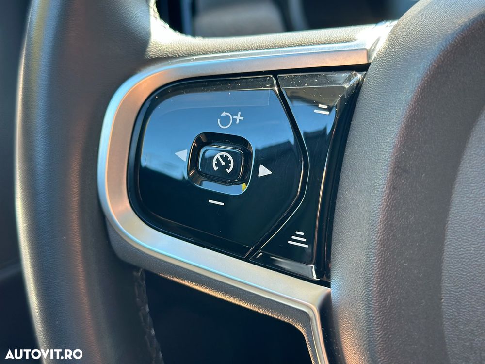 Volvo V90 D5 AWD - 24