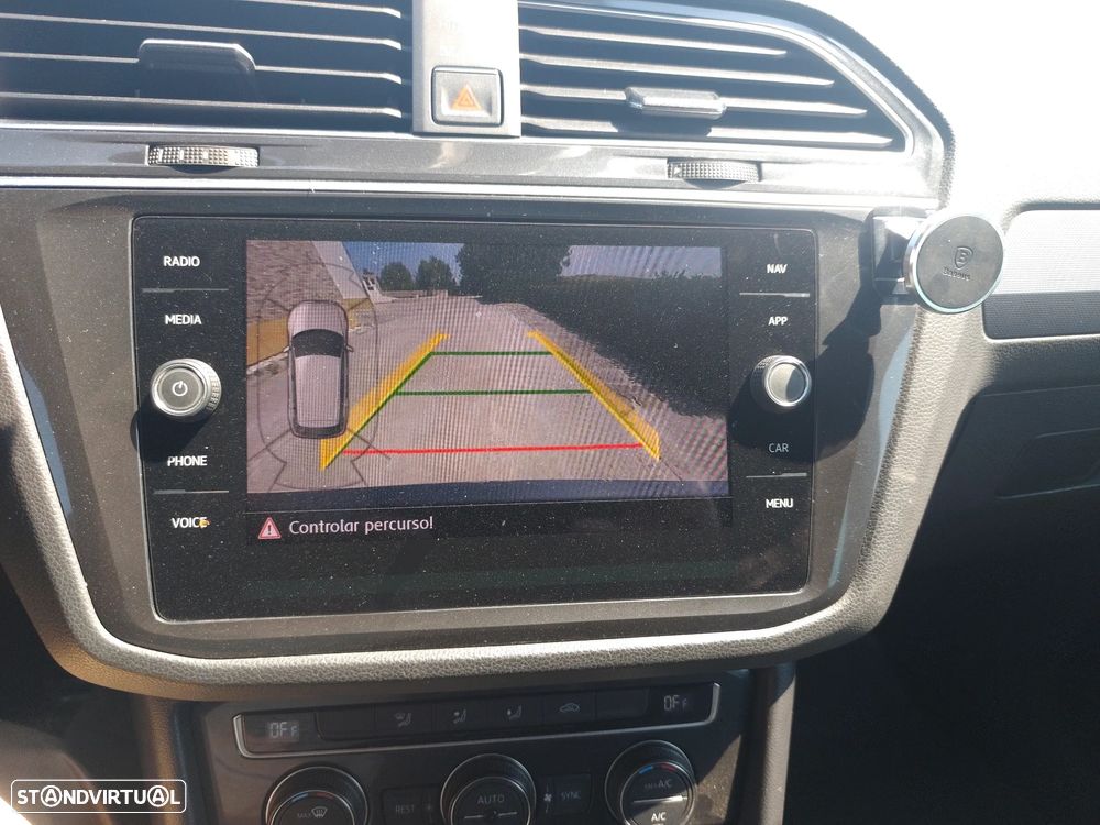 VW Tiguan 2.0 TDI R-Line DSG - 8