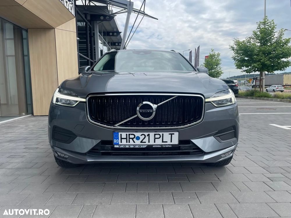 Volvo XC 60 T5 AWD Momentum Pro - 4