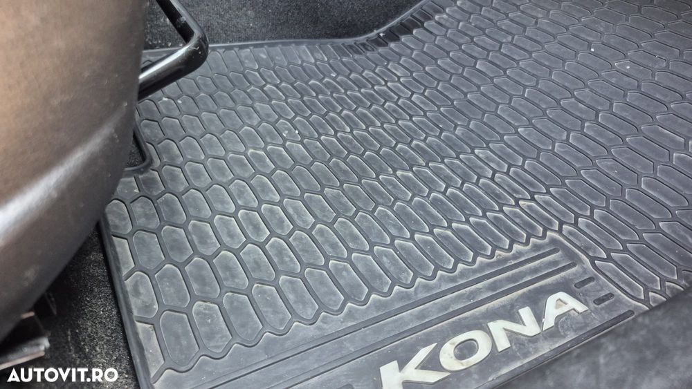 Hyundai KONA 1.0 T-GDI 120 CP 6MT 2WD Highway - 11